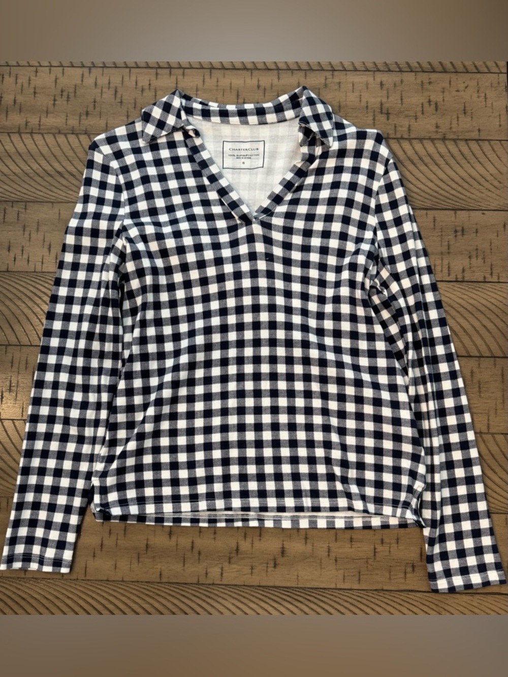 Charter Club Navy & White Gingham V‑Neck Pullover